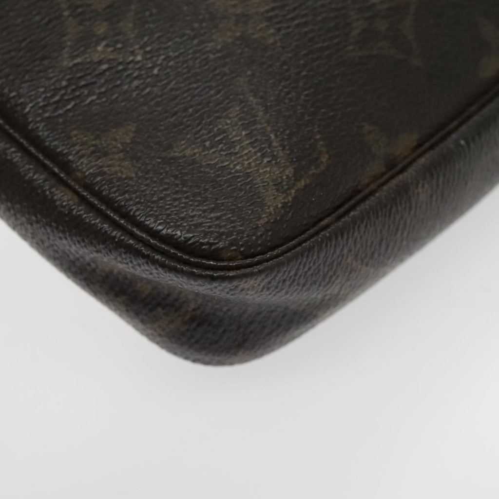 Pochette Monogram Clutch