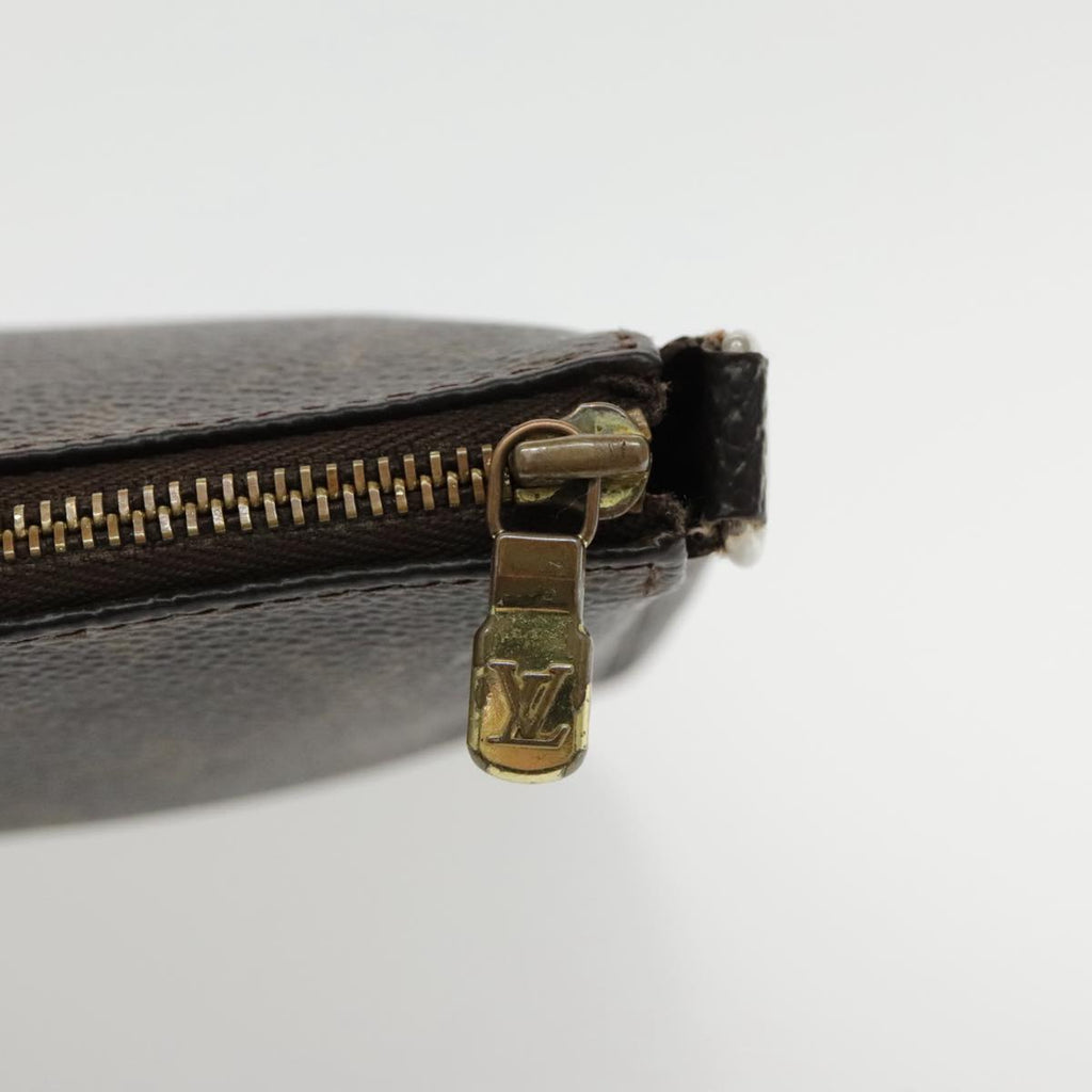 Pochette Monogram Clutch