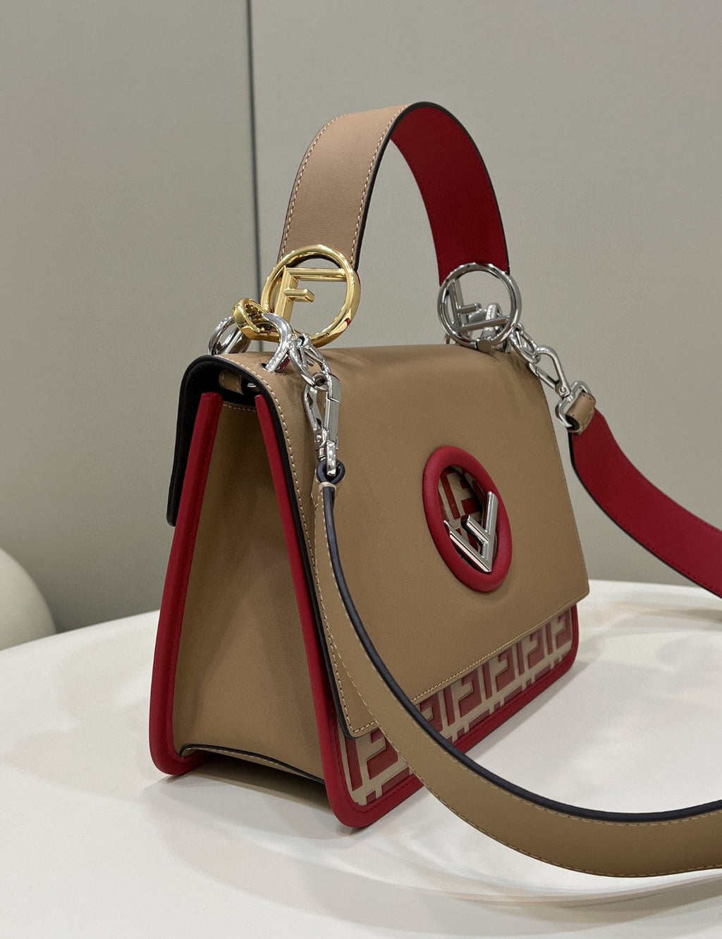 FI Kan I F MeGLAMIum Brown and Red Bag For Woman 18cm/7in