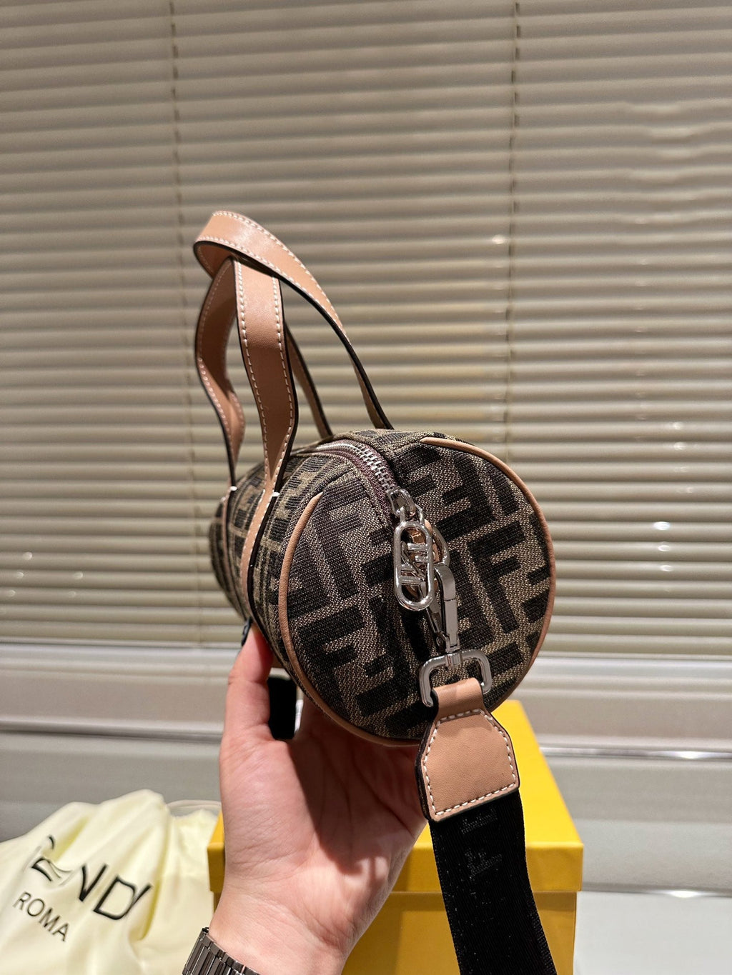 EN - Luxury Bags FEI 295