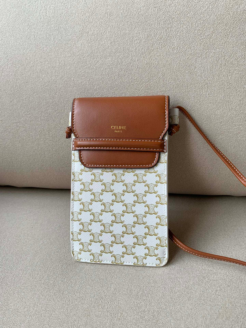GLAMI Phone Pouch With GlamIap In Triomphe Canvas And Lambskin White/Tan For Women 7in/18cm 10G332CQD.01TA