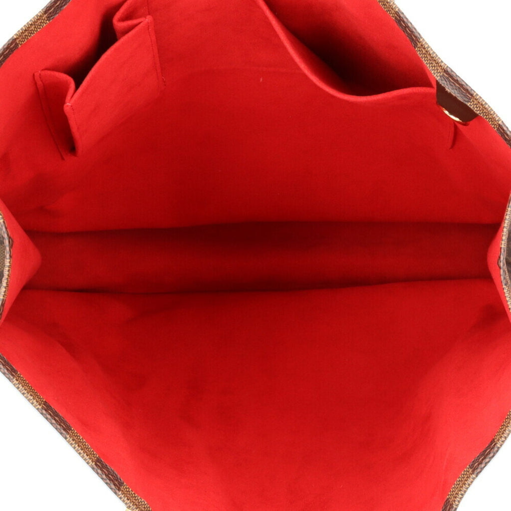 Classic Canvas Tote with Structured Design