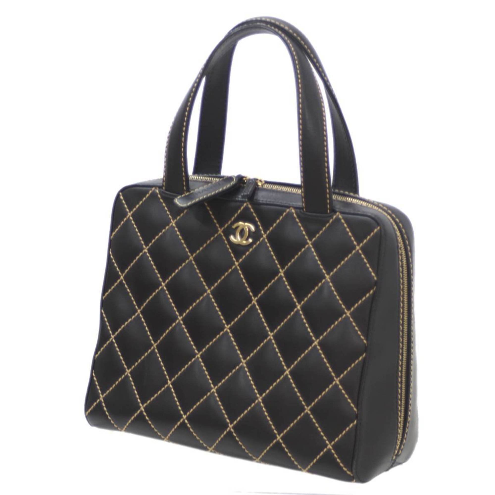 Chanel Diamond Quilted Handbag