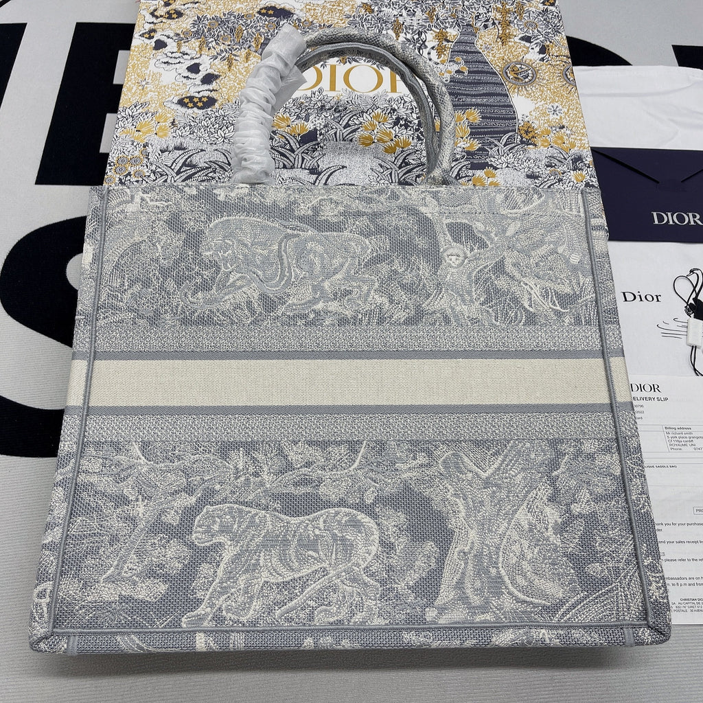 GLAMI Large Book Tote White Multicolor, For Women, WomenÃ¢â‚¬â„¢s Handbags 16.5in/42cm CD