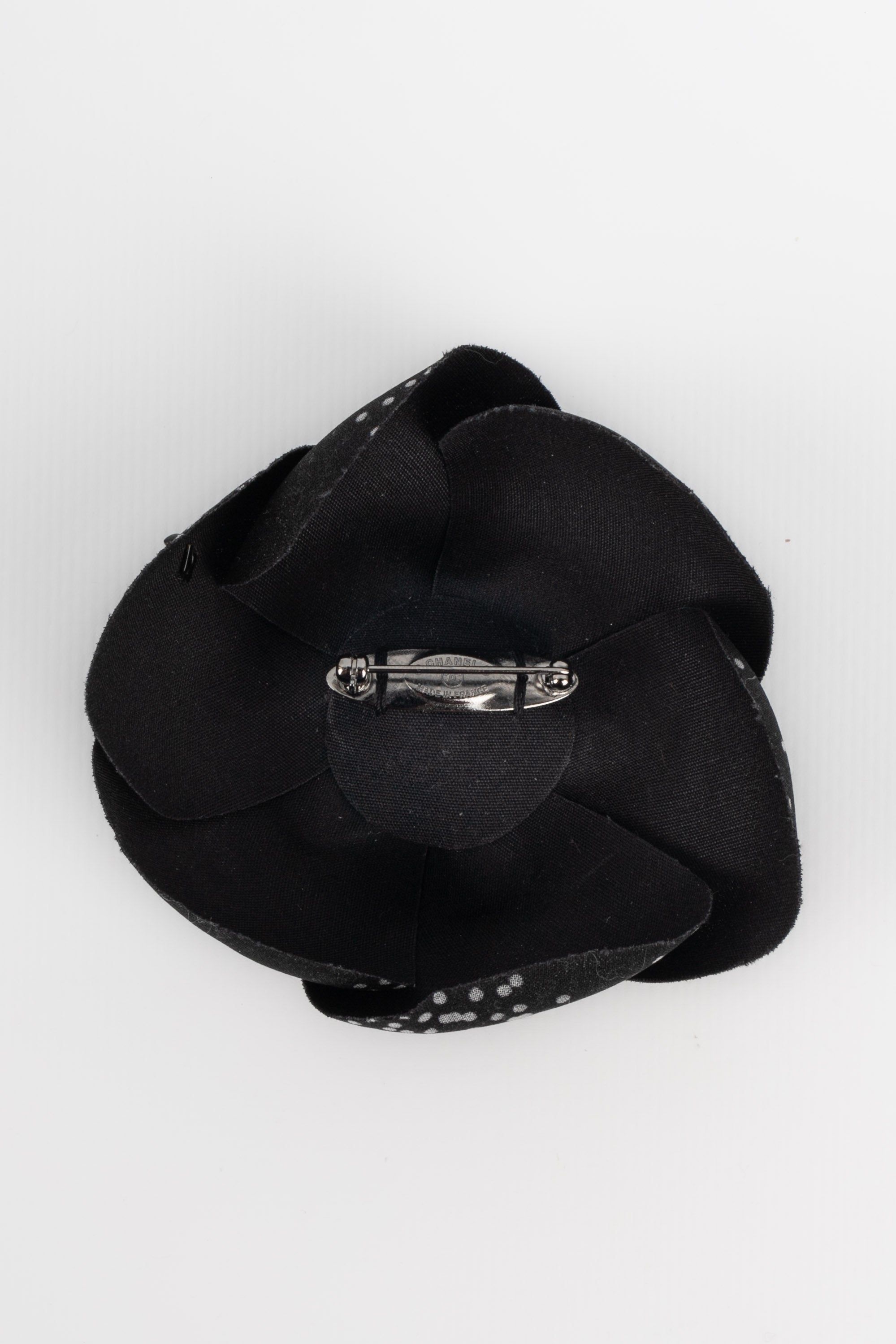 Broche camÃƒÆ’Ã‚Â©lia Chanel