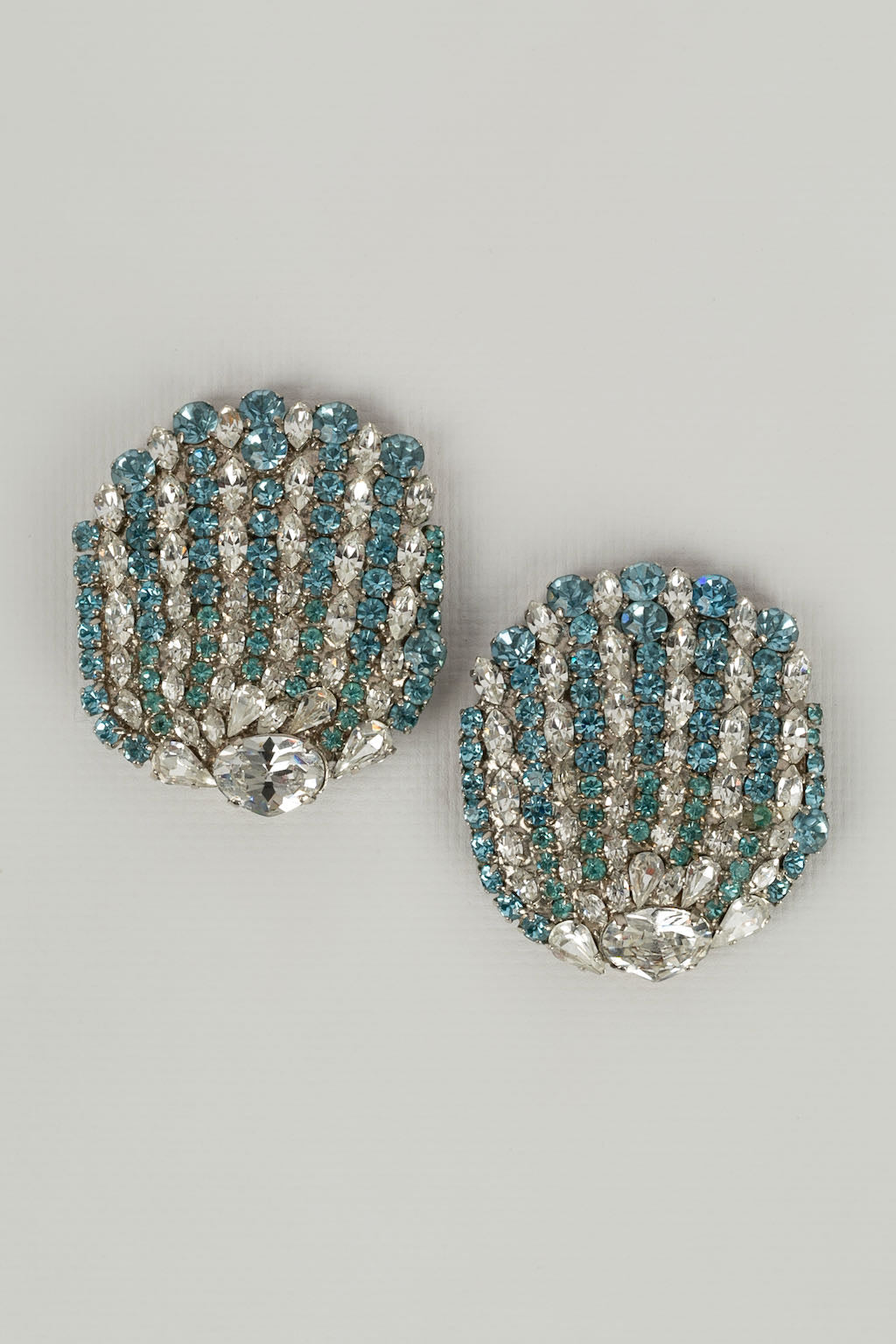 Boucles d'oreilles en mÃƒÆ’Ã‚Â©tal argentÃƒÆ’Ã‚Â© Yves Saint Laurent