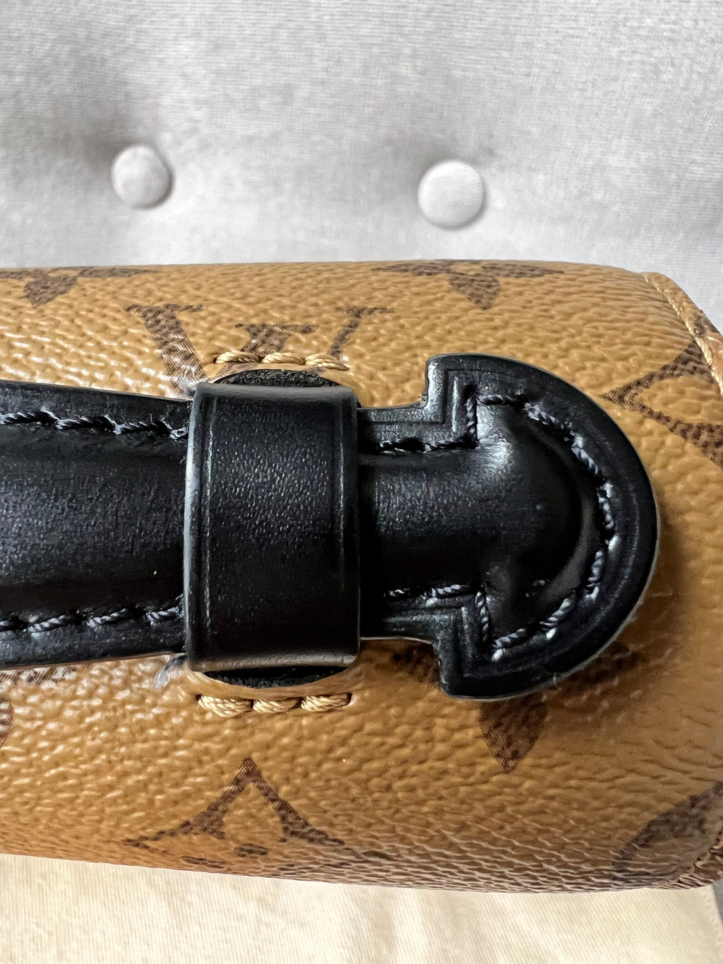 Louis Vuitton Pochette Metis Reverse Monogram (RRP £1,970)