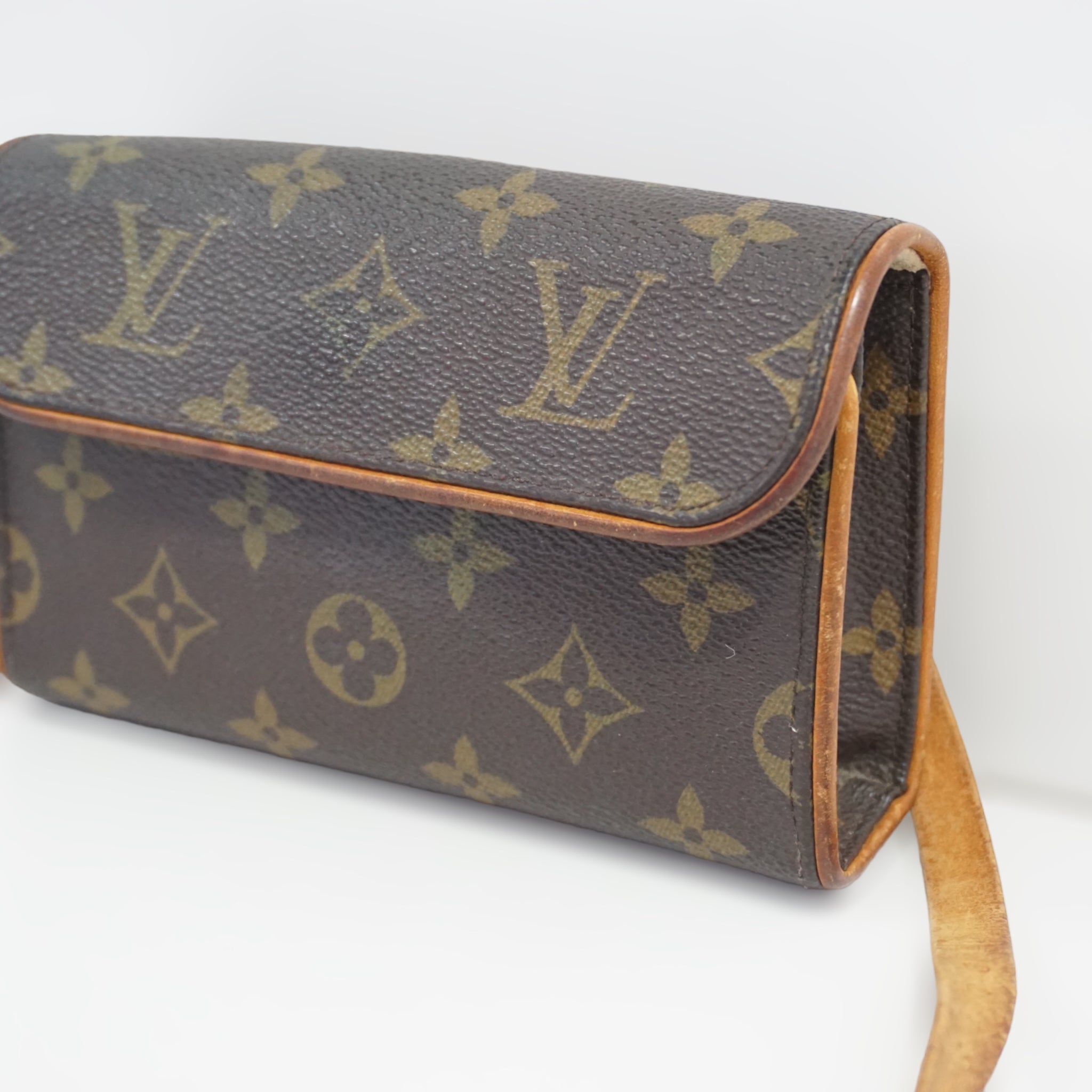 Louis Vuitton Pochette Florentine