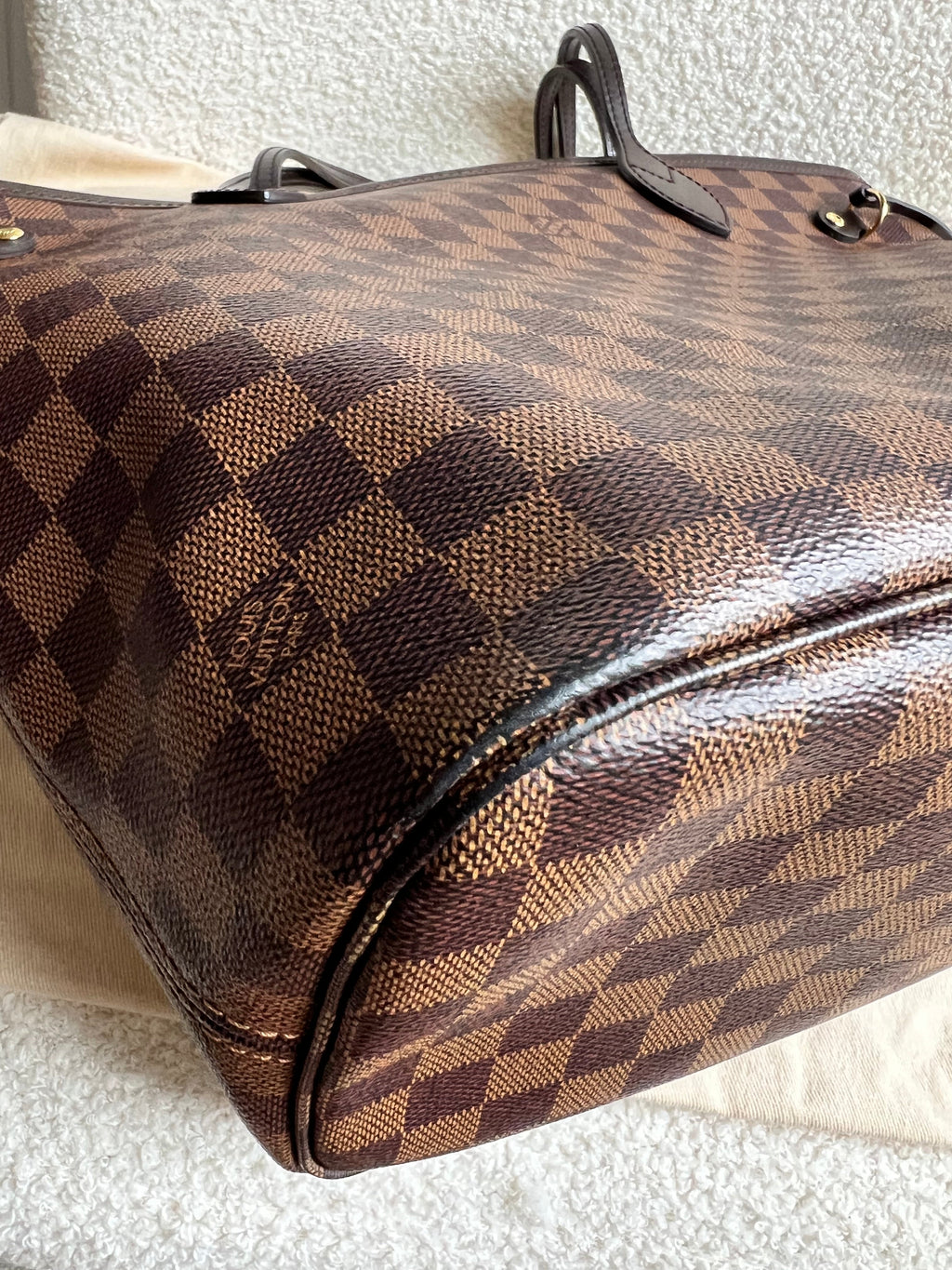 Louis Vuitton Neverfull MM Damier Ebene Cherry Interior (RRP £1,410)