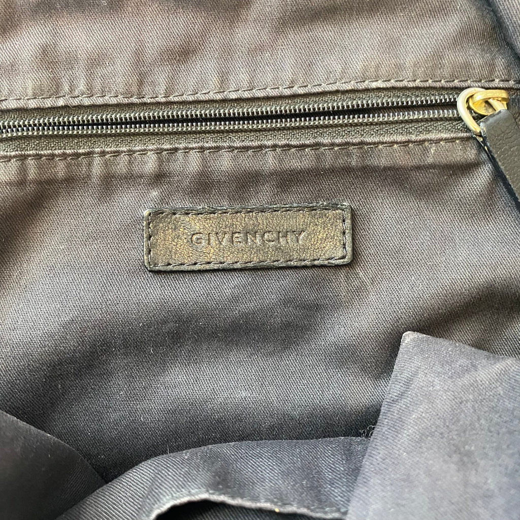 GIVENCHY Tinhan Leather Hobo Medium Black