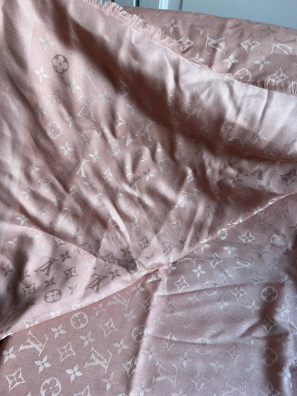 Louis Vuitton Pink Monogram Shawl (RRP £450)