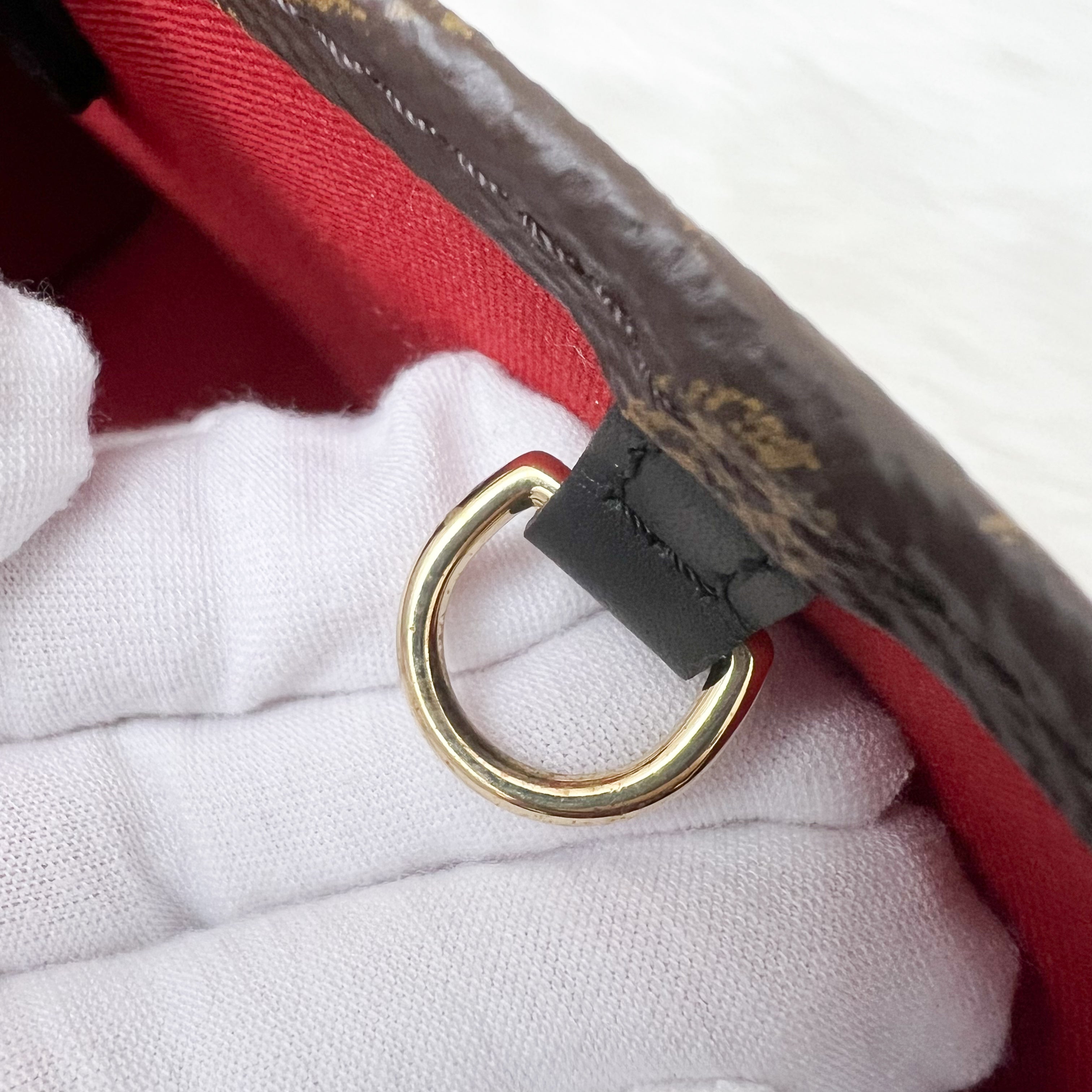LV Onthego MM in Reverse Giant Monogram Canvas and GHW