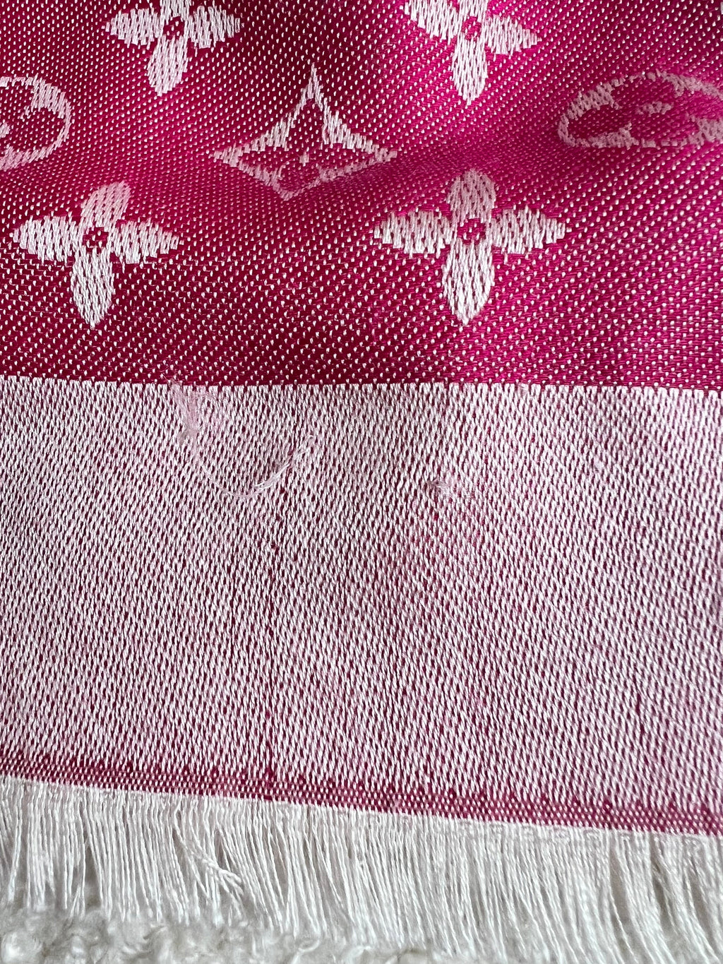Louis Vuitton Pink Monogram Shawl (RRP £450)