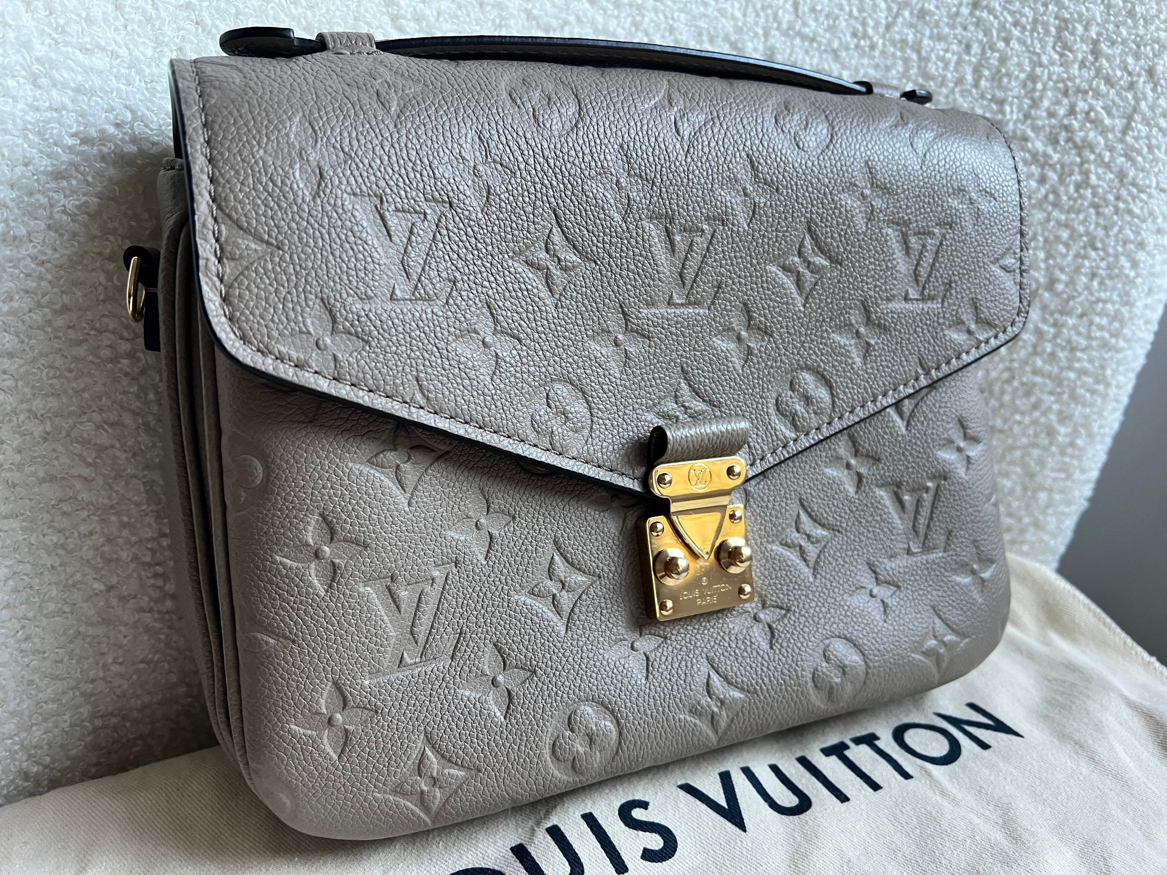 Louis Vuitton Pochette Metis Dune Empreinte (RRP £2,110)