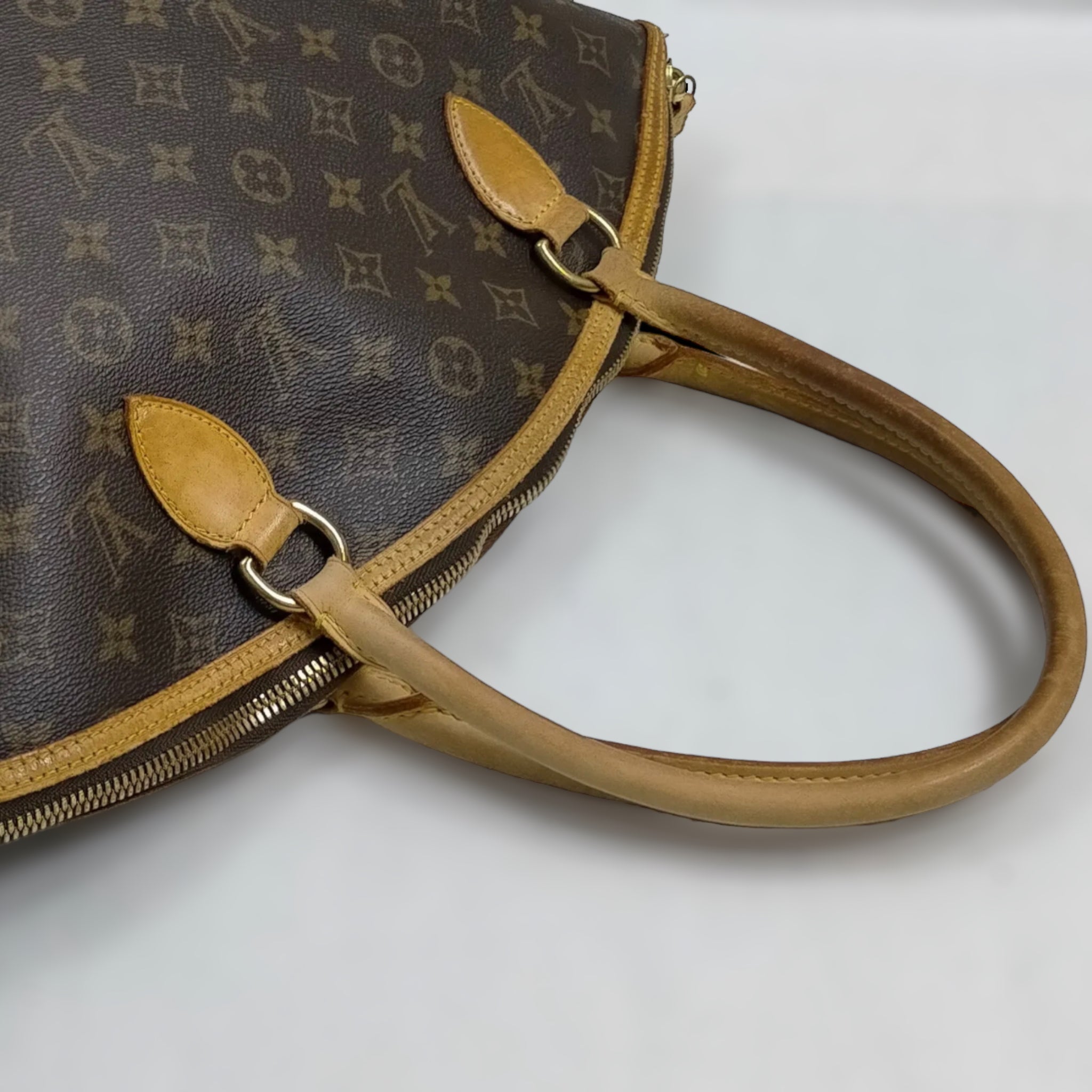 Louis Vuitton Lock It