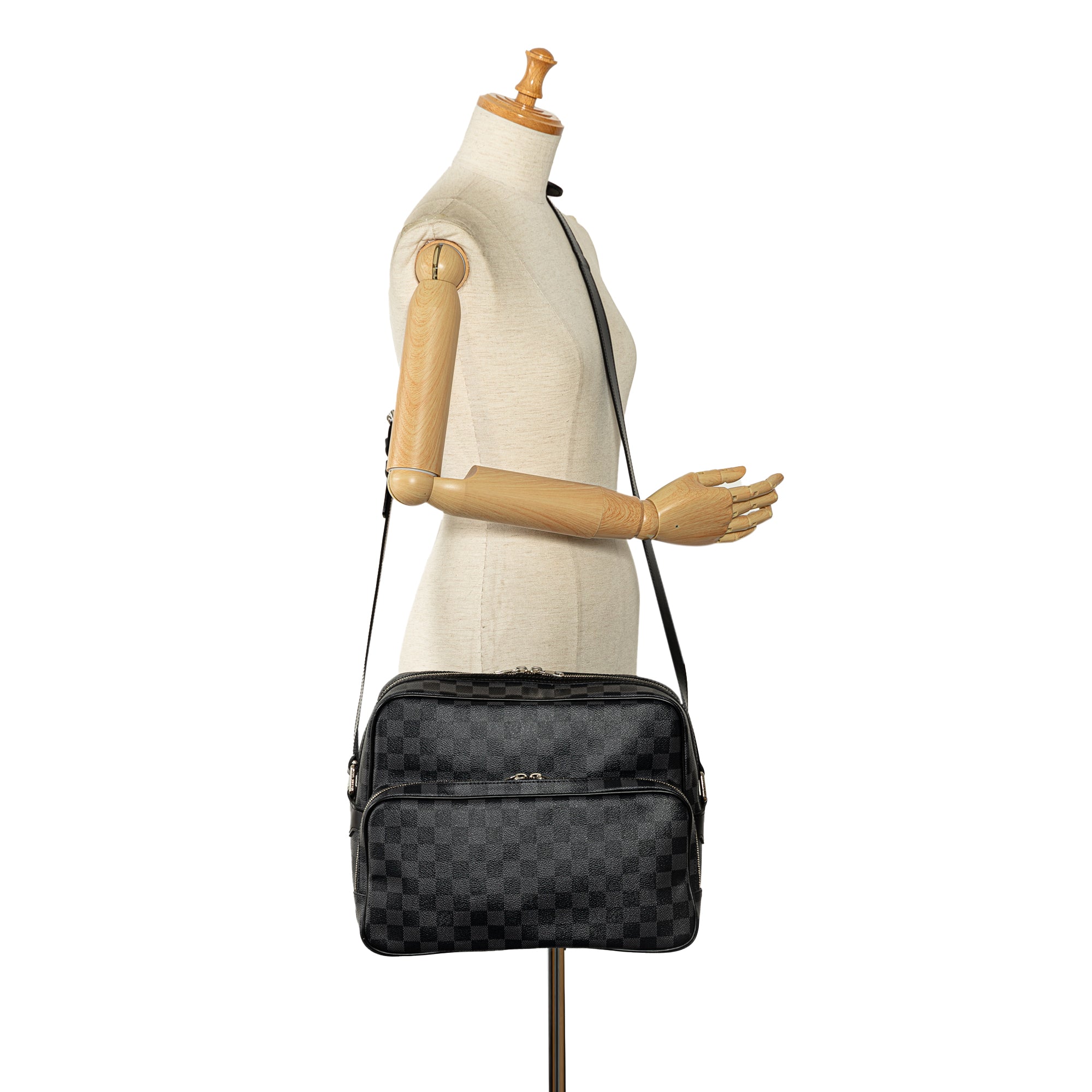 Black Louis Vuitton Damier Graphite Sac Leoh