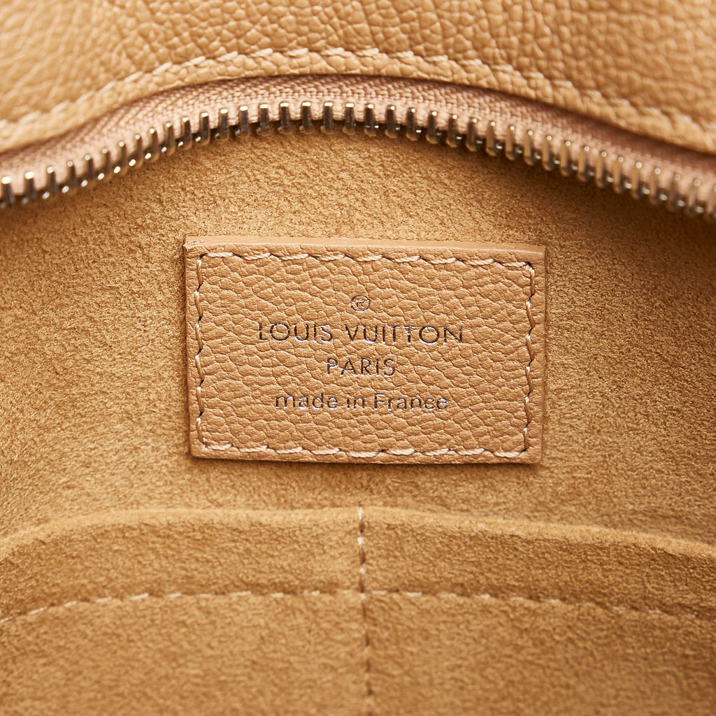 Tan Louis Vuitton Monogram Cuir Plume Very Zipped