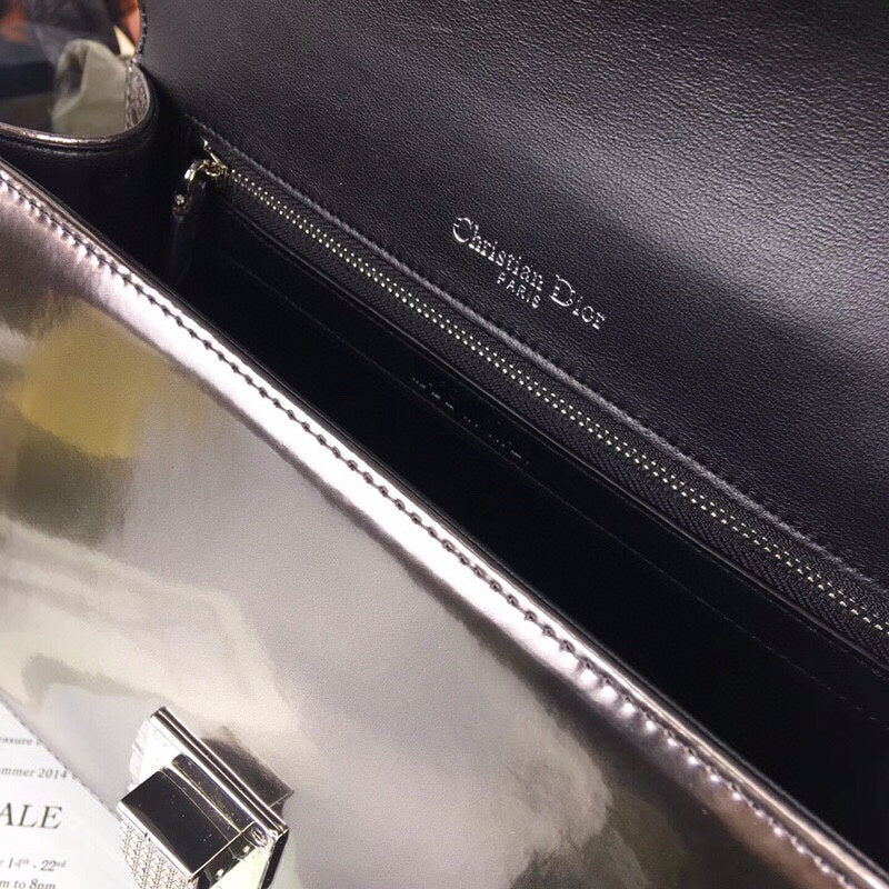 ELE - Dir Bags - 1701