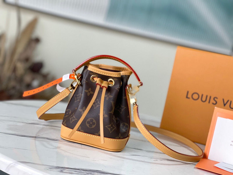 Fashion Lu-Vi bags - 4664