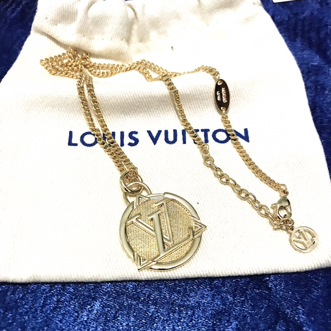 EN - Lux Necklace LUV026