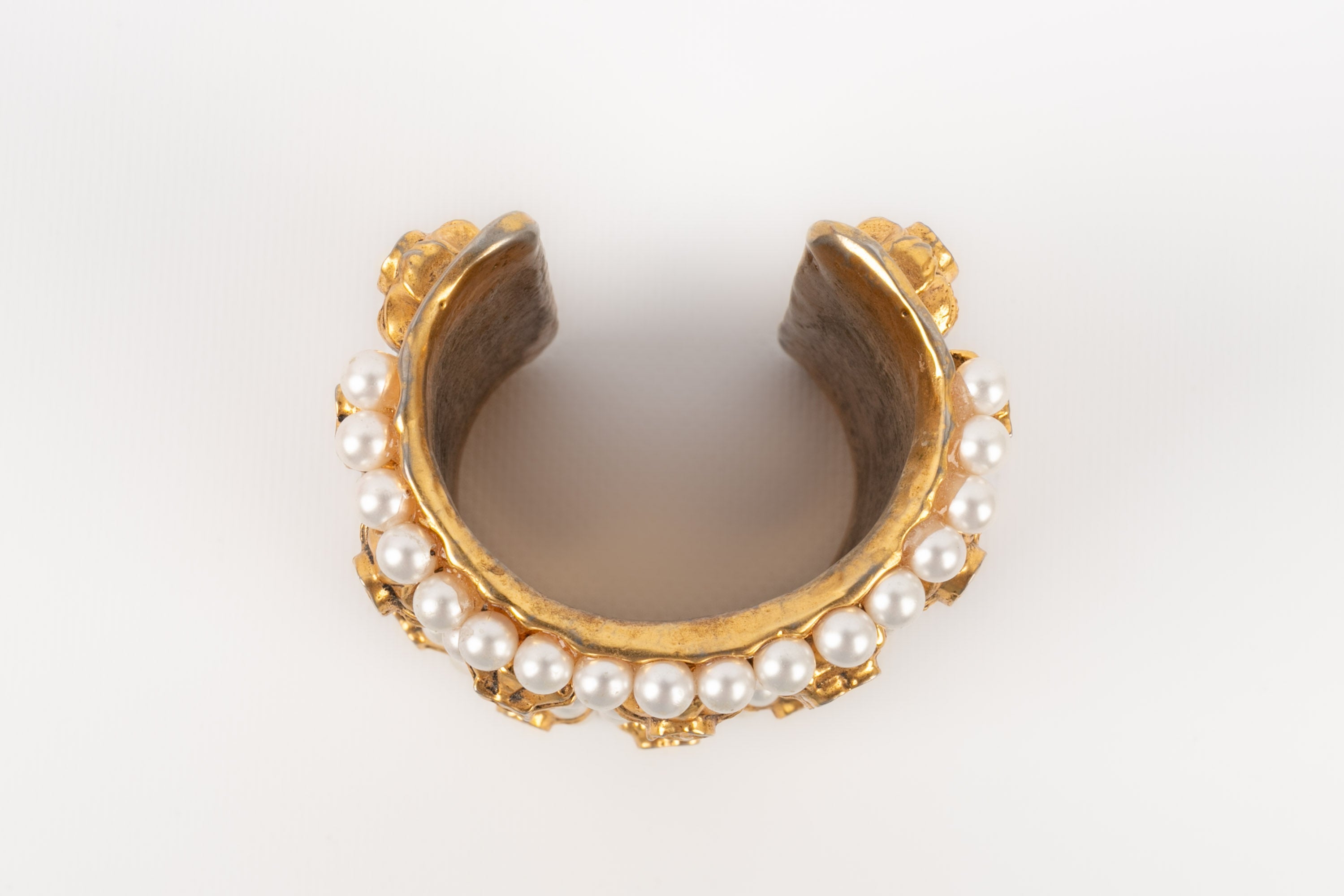 Bracelet manchette Anonyme