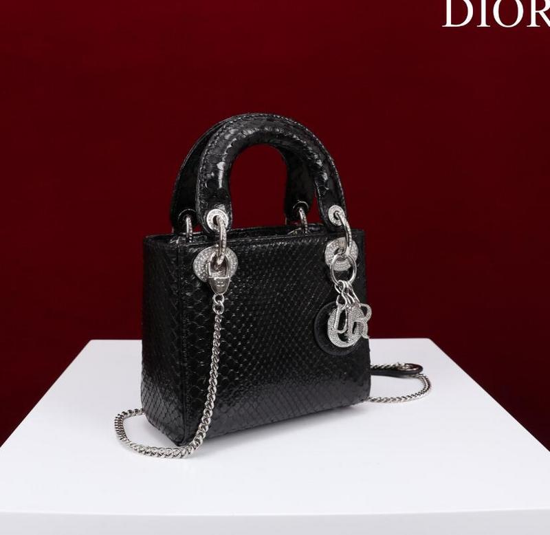 SAMCC - DOR Bags - 097