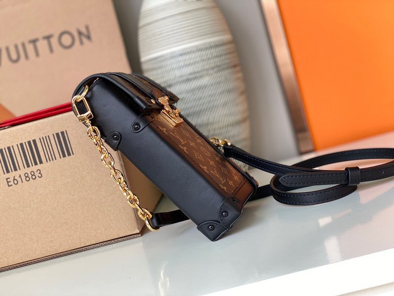 LOV2 Bags - Luxurious Bags  1614