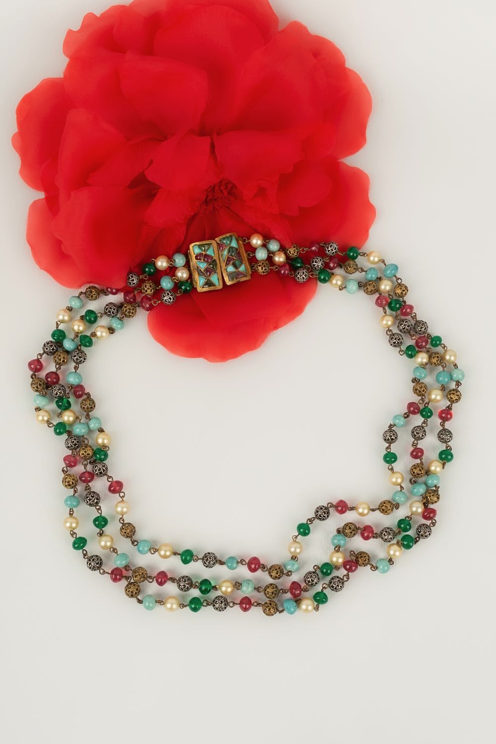 Collier ancien en pÃƒÆ’Ã‚Â¢te de verre.