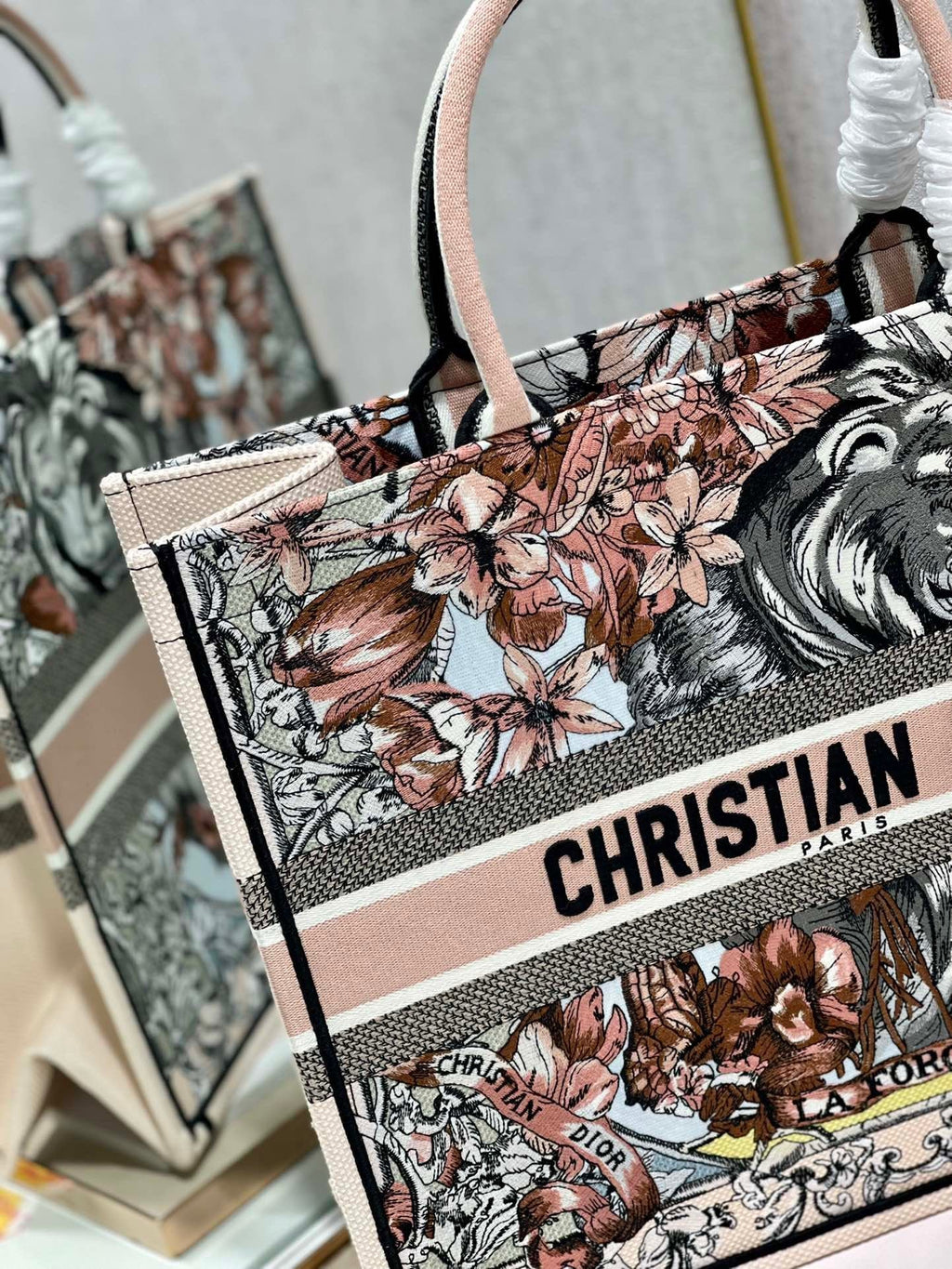 GLAMI Large Book Tote Multicolor, For Women, WomenÃ¢â‚¬â„¢s Handbags 16.5in/42cm CD M1286ZFOR_M884
