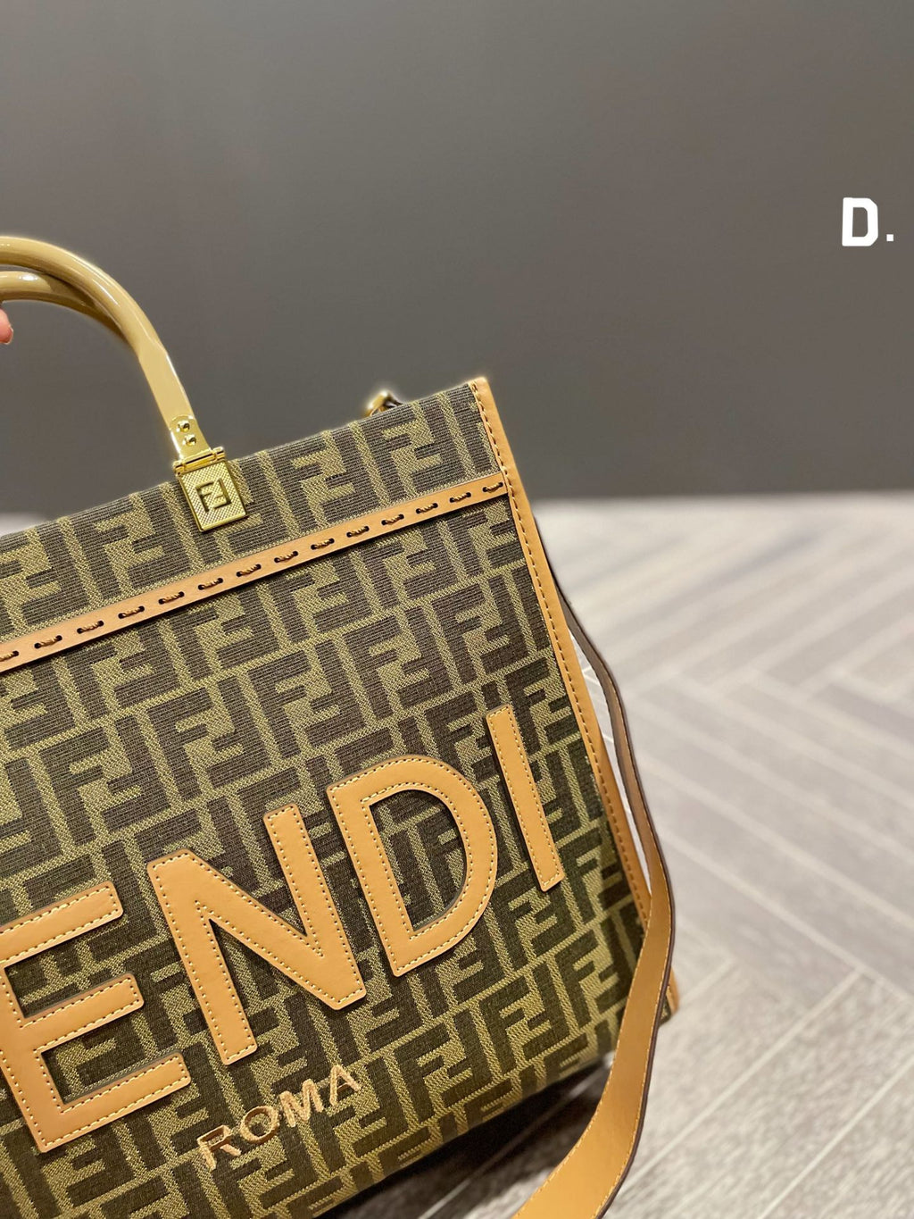 EN - New Lux Bags FEI 273