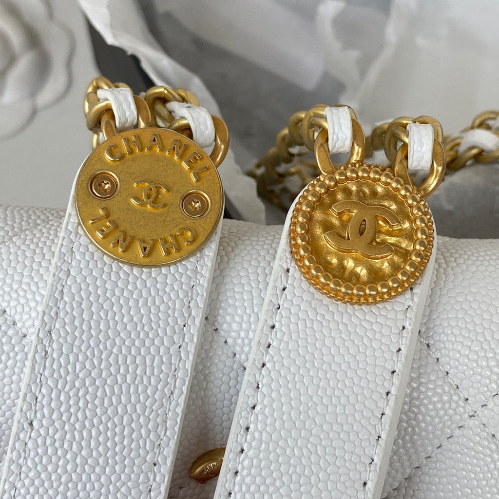 CHL Clutch With Chain Gold Hardware Grained Shinny White For Women, Women’s Handbags, Shoulder Bags 4.7in/12cm AP2857