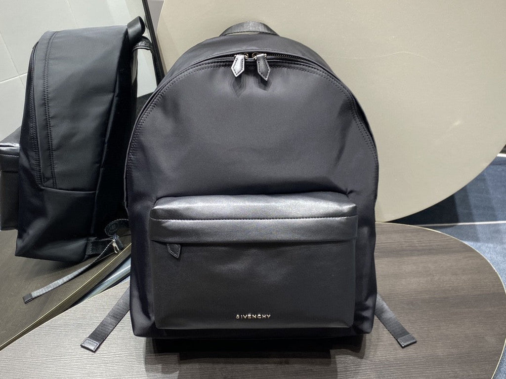 gv Essentiel U Backpack Black For Men, Men’s Backpacks 17in/43cm GVC