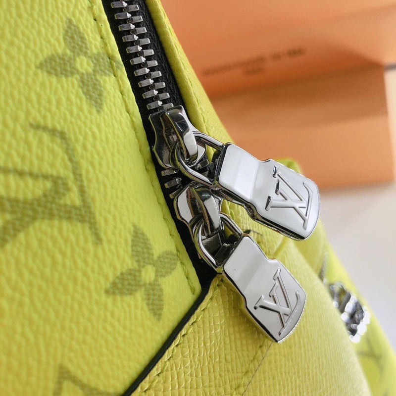 LOV2 Bags - Luxurious Bags  1864