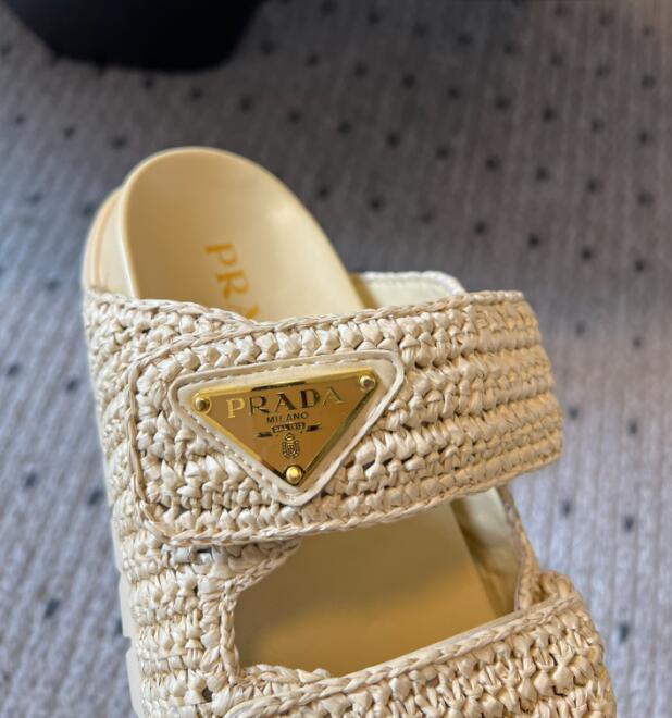GlamyWomen Shoes - 098