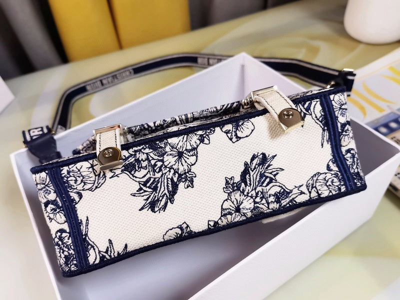 ELE - Dir Bags - 1670