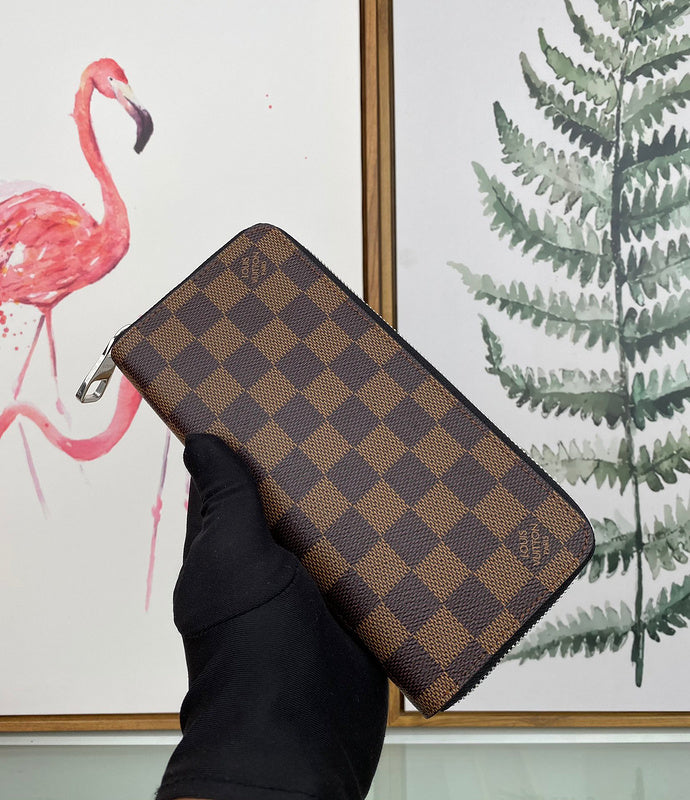 LOV2 Bags - Luxurious Bags  2345