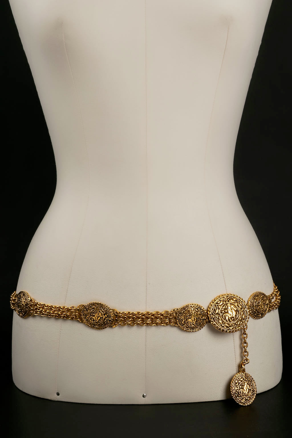 Ceinture en mÃƒÆ’Ã‚Â©tal dorÃƒÆ’Ã‚Â© Chanel 1980s