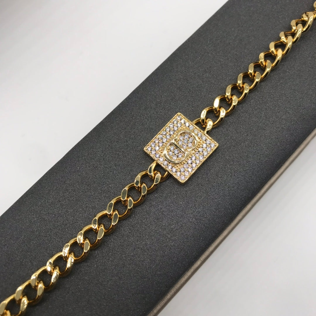 EN - Lux Necklace DIR023