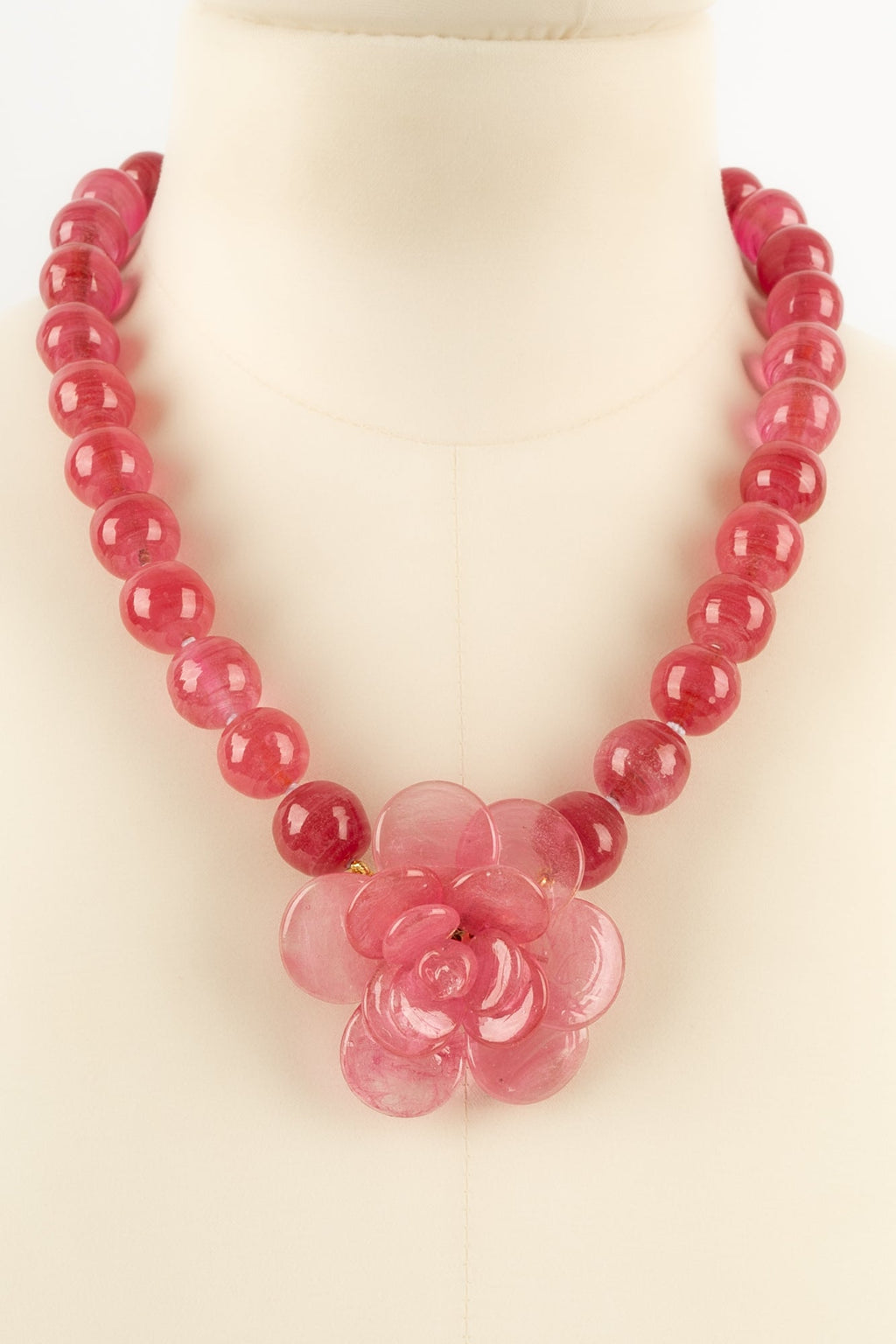 Collier camÃƒÆ’Ã‚Â©lia rose Augustine