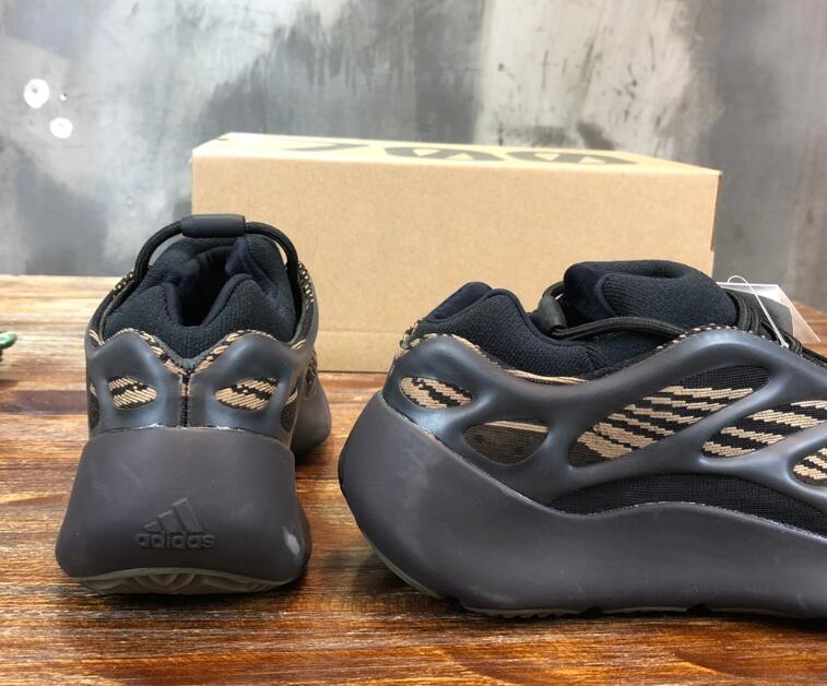 SAMC - YZO Sneakers - 286