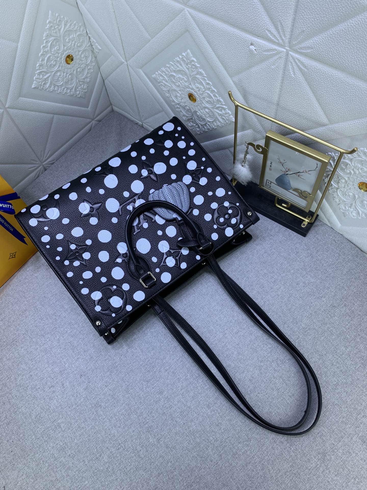 EN - New Bag LUV 635