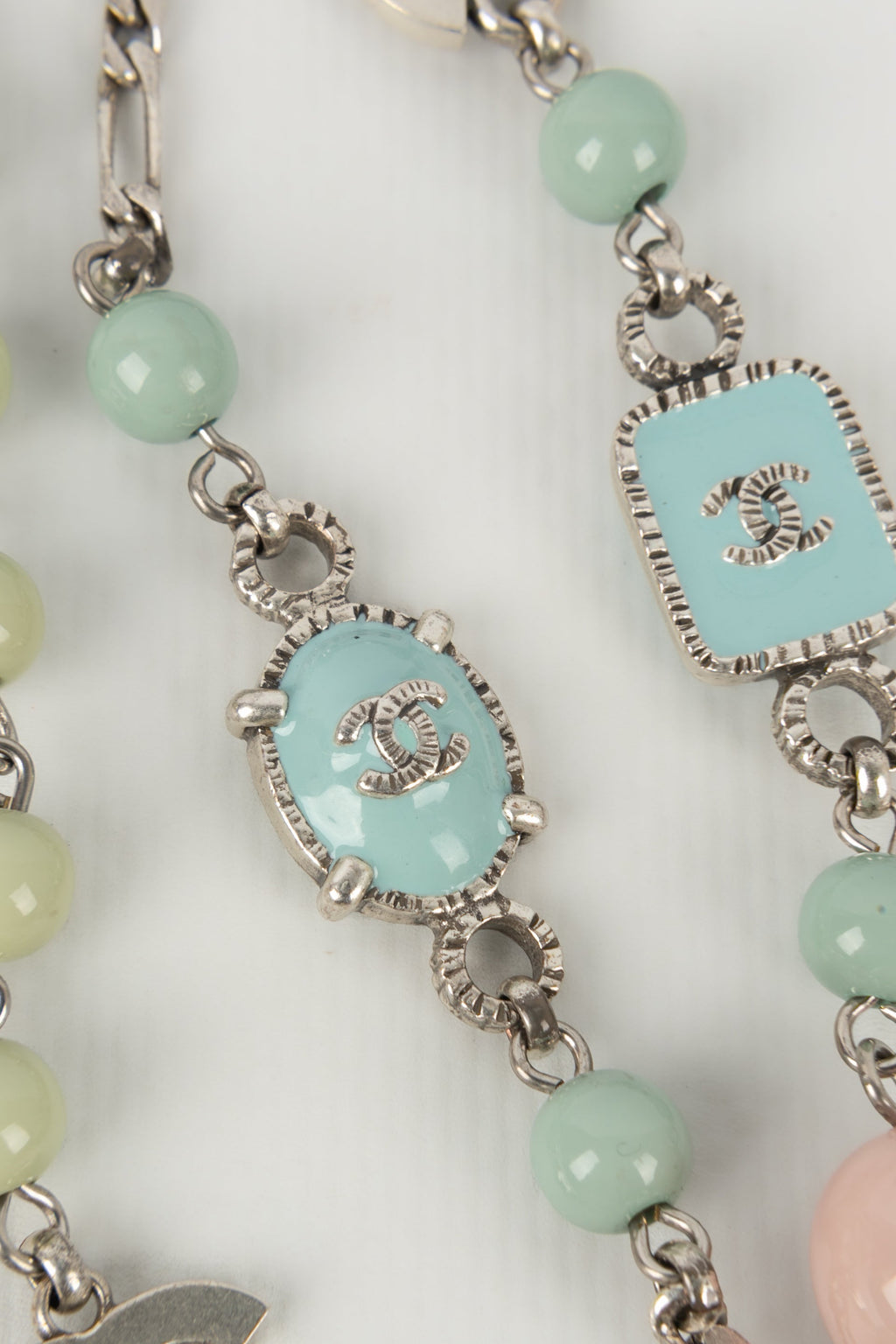 Collier pastel Chanel CroisiÃƒÆ’Ã‚Â¨re 2003
