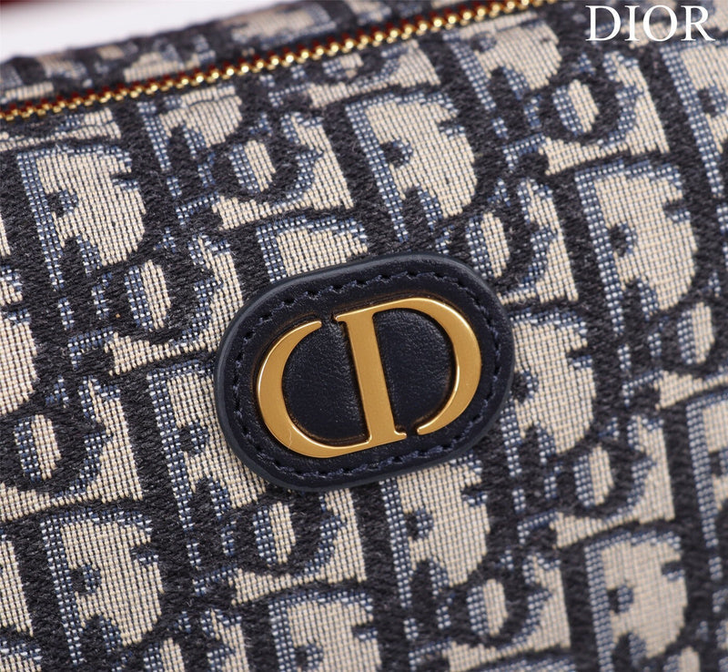 ELE - Dir Bags - 1704