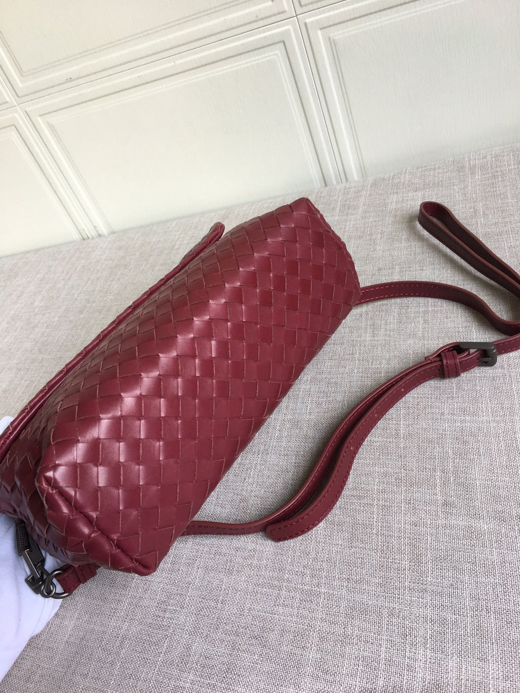 GLAMI Classic Intrecciato Red, For Women, WomenÃƒÂ¢Ã¢â€šÂ¬Ã¢â€žÂ¢s Bags 8.9in/22.5cm