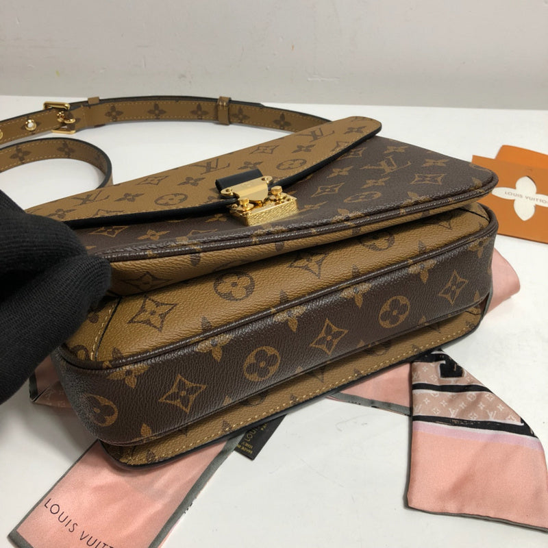 LOV2 Bags - Luxurious Bags  2637