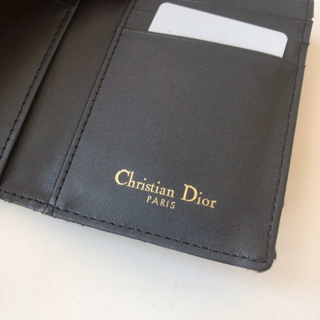 EN - New Arrival Wallet DIR 007