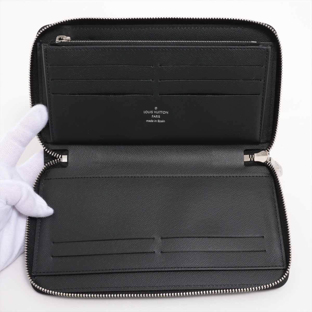 Louis Vuitton Epi  Organizer M62643 Noneir Round Zip Wallet