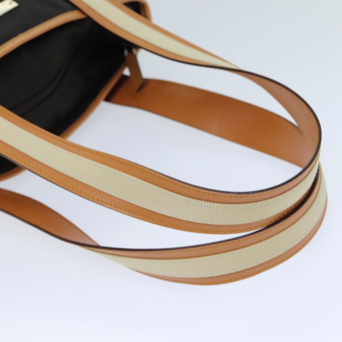 Gucci --
