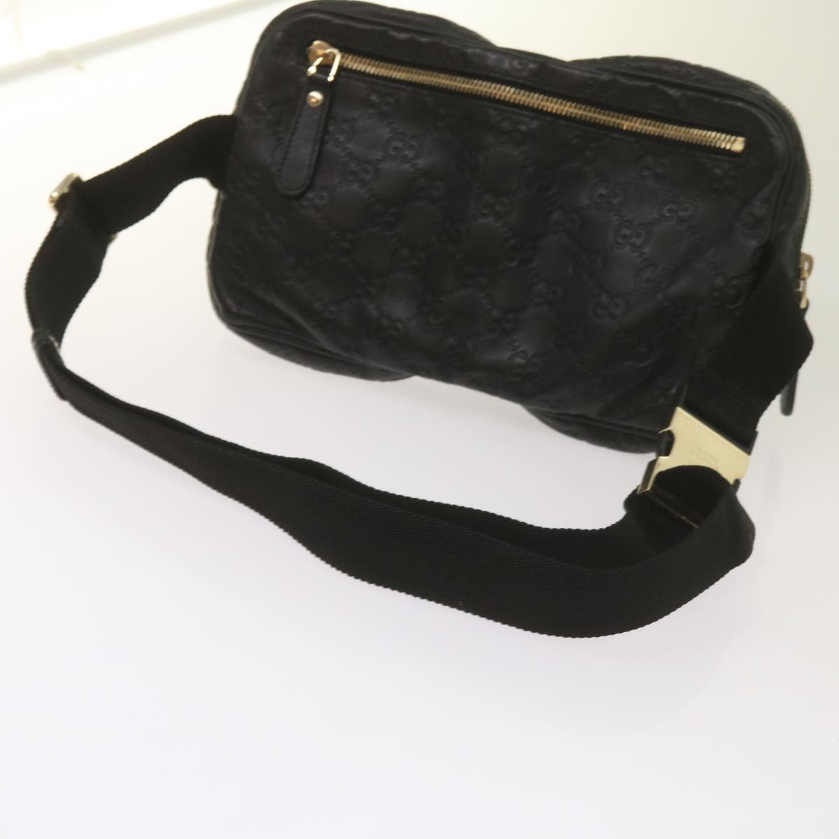 Gucci GG Signature