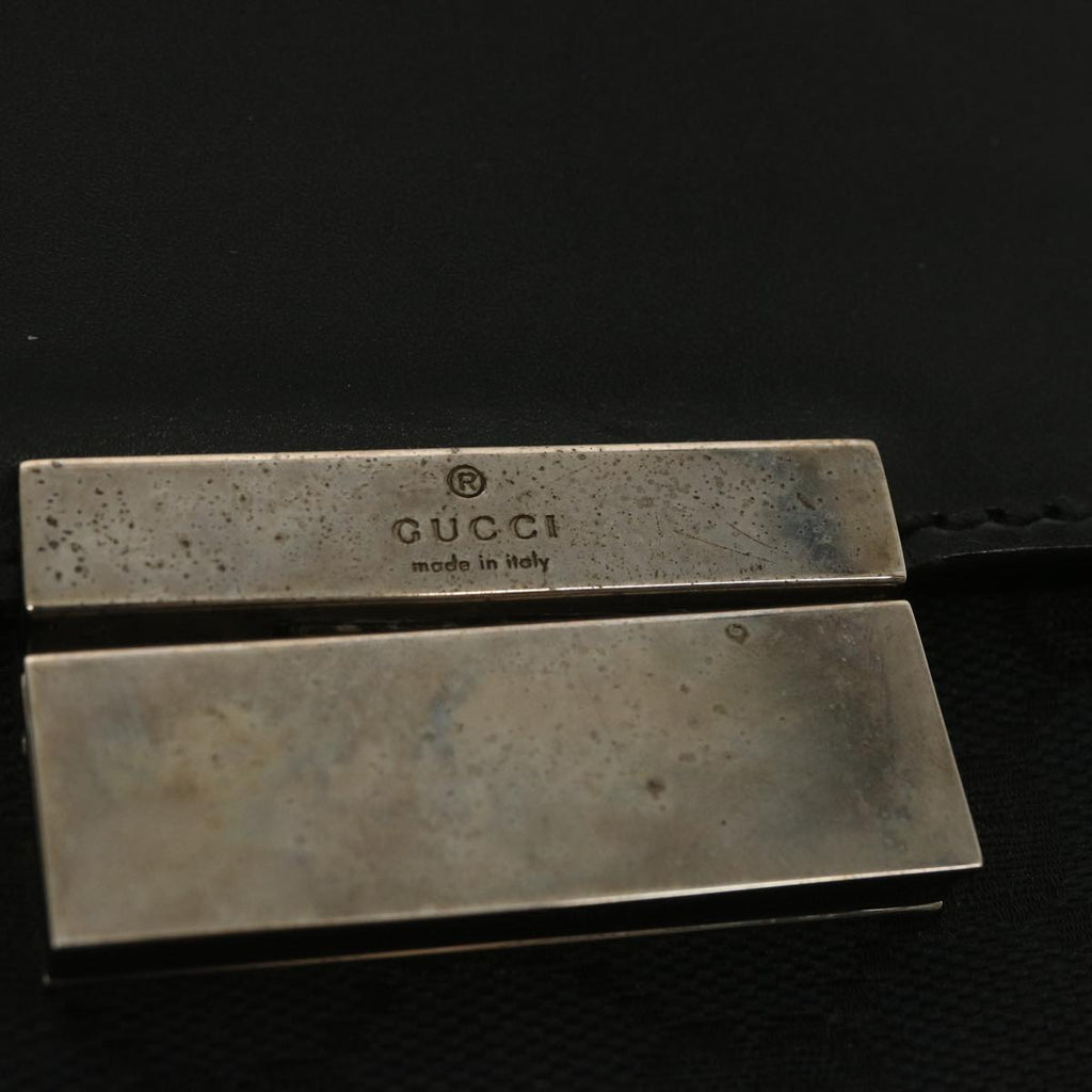 Gucci --